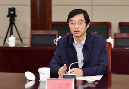 盐集团党委书记、董事长章朝阳与淮安市市长陈之常深入洽谈推进盐穴储油气库项目建设，共商“十四五”发展