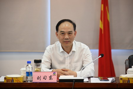 省国资委党史学习教育第三巡回指导组到ug环球集团督导