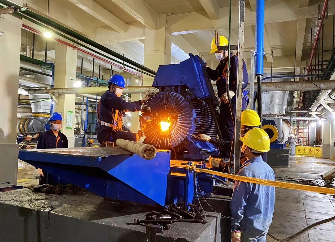 ug环球井神一分公司党委：以思想破冰引领发展突围