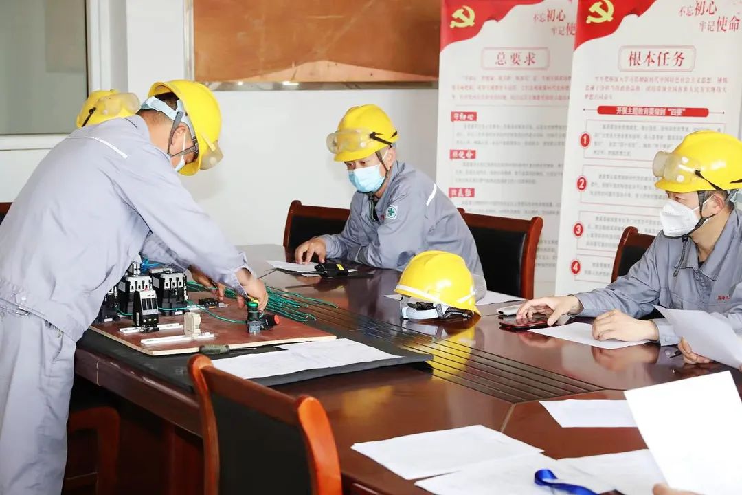 大干红五月丨盐海化工公司：奋力拼搏创佳绩 捷报频传奏凯歌