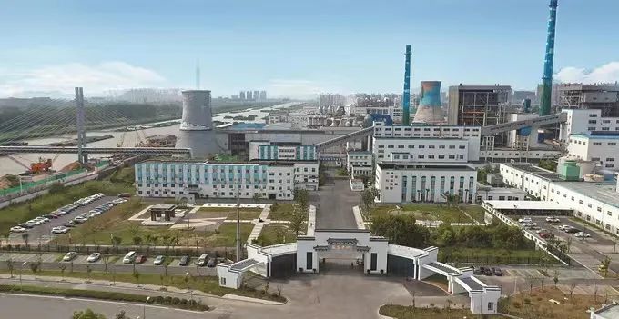 新华日报刊文丨ug环球集团：勇当绿色转型倍增发展的盐企典范